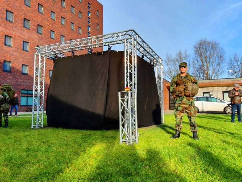 Rode Knop Huren Voor Opening Lancering